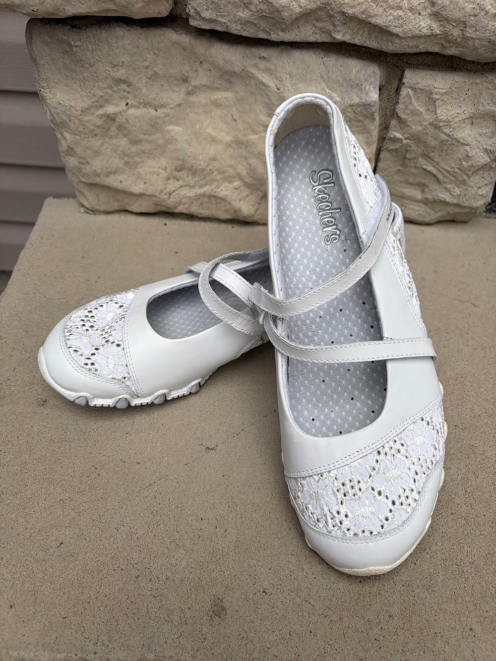 Skechers Women's White Lace Flats - 7